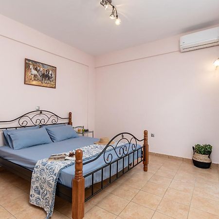 Nick & Debbie'S Two-Storey Apartment Mélanes 외부 사진