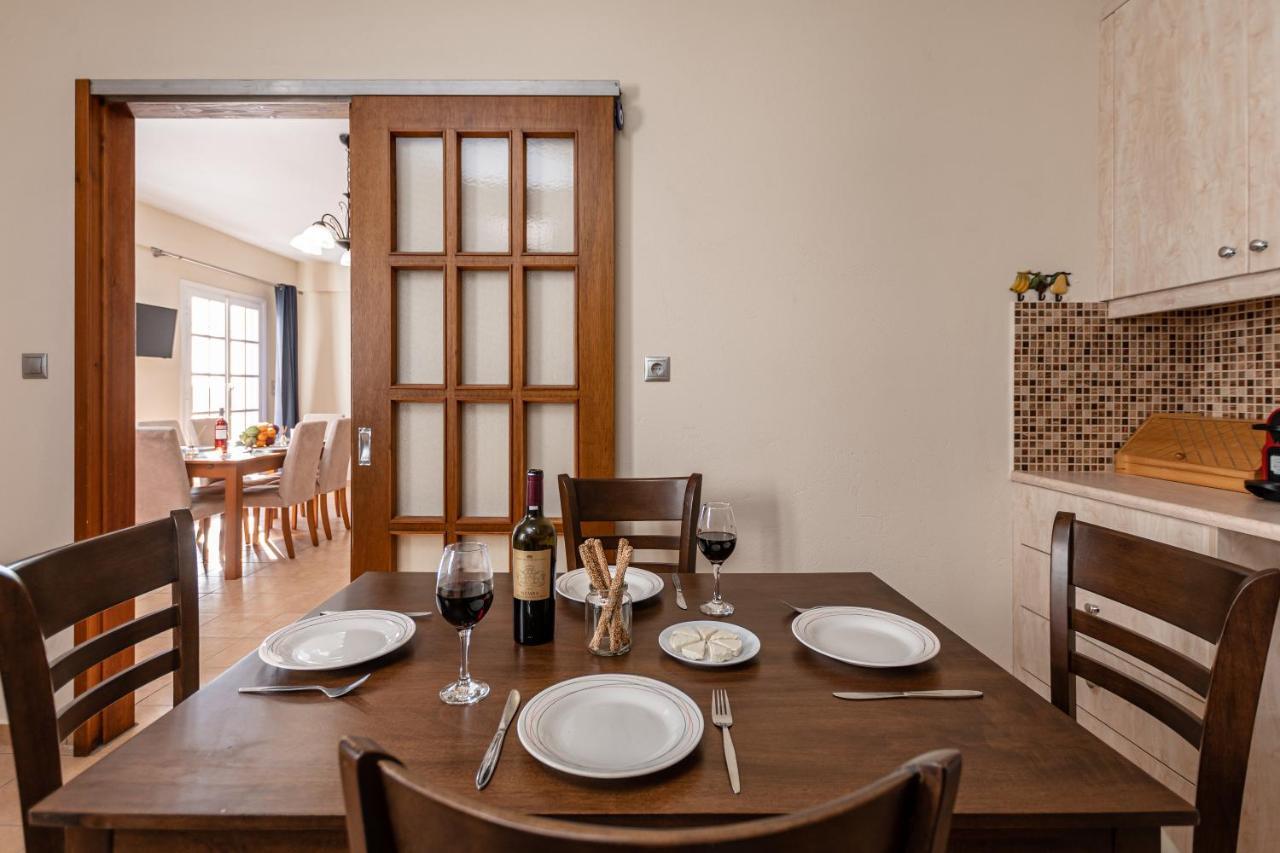 Nick & Debbie'S Two-Storey Apartment Mélanes 외부 사진